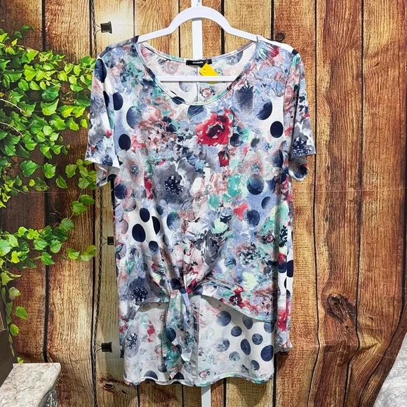 🚨(4/$10) Annabelle Twist Front Blouse Size L - Picture 1 of 4